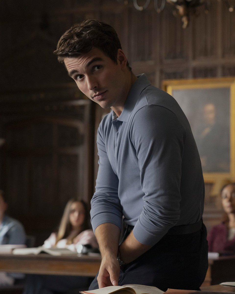 Raise your hand if you would stand with Corey Mylchreest between the heavens and the Earth. 🙋