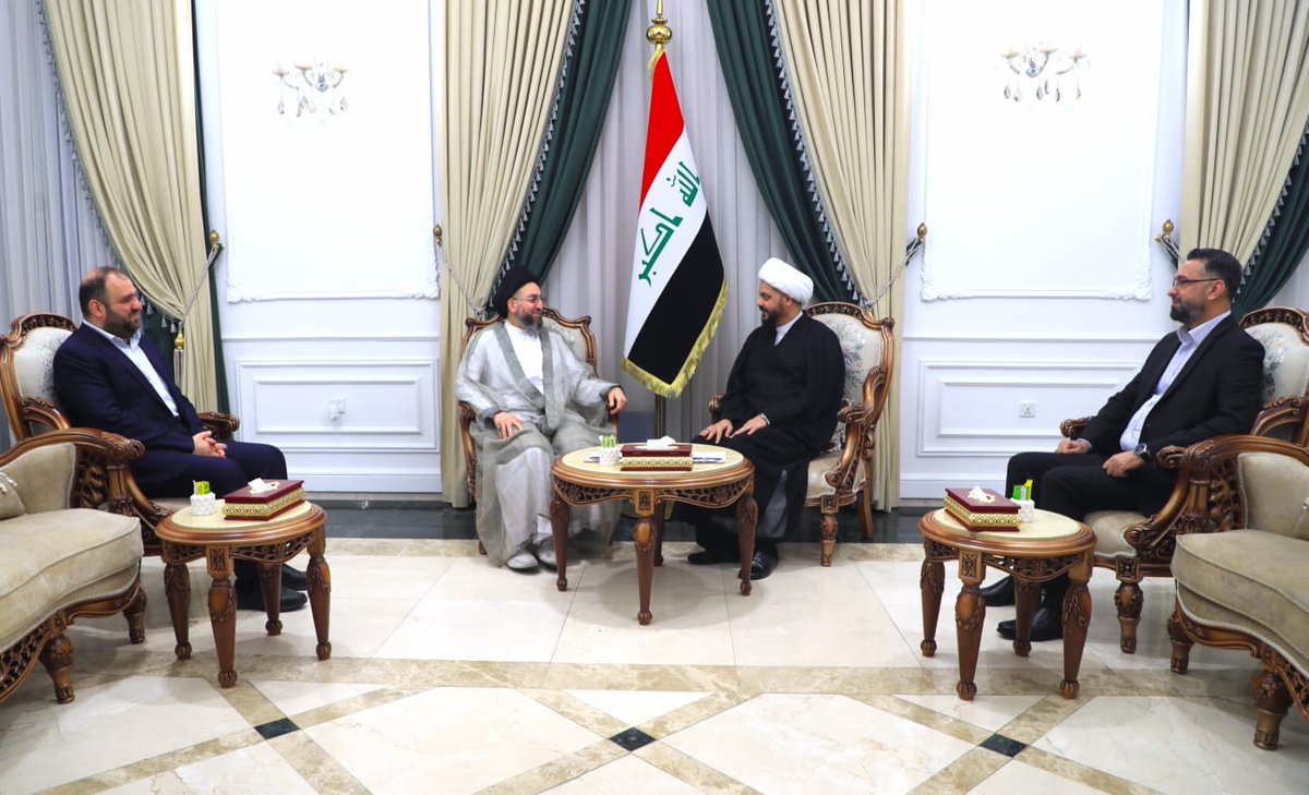 حركة الصادقون/الإعلام المركزي (@centermedia2023) on Twitter photo الشيخ الأمين يستقبل السيد الحكيم لبحثِ المُستجداتِ السياسيِّة والأمنيِّة واستحقاقات المرحلة المُقبلة
استقبل الشيخ قيس الخزعليَّ <a href="/Qais_alkhazali/">قيس الخزعلي</a> الأمين العام لحركة عصائبِ أهل الحق، اليوم في مكتبه ببغداد، سماحة السيد عمار الحكيم، رئيس تيار الحكمة الوطنيَّ.
وجرى خلال اللقاء بحثُ الشيخ الأمين يستقبل السيد الحكيم لبحثِ المُستجداتِ السياسيِّة والأمنيِّة واستحقاقات المرحلة المُقبلة
استقبل الشيخ قيس الخزعليَّ <a href="/Qais_alkhazali/">قيس الخزعلي</a> الأمين العام لحركة عصائبِ أهل الحق، اليوم في مكتبه ببغداد، سماحة السيد عمار الحكيم، رئيس تيار الحكمة الوطنيَّ.
وجرى خلال اللقاء بحثُ