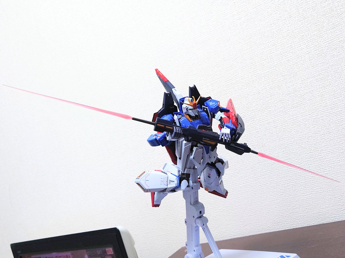 Zガンダムのロングビームサーベルがでかすぎる