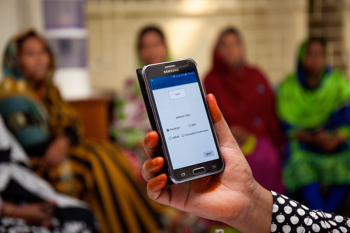 How do trust, fear, and a sense of privacy shape people’s experiences with digital finance?
 
📖Read “Exploring the Digital Financial Service in Bangladesh: Unraveling the Dynamics of Trust, Fear, and Privacy”: bigd.bracu.ac.bd/publications/e…