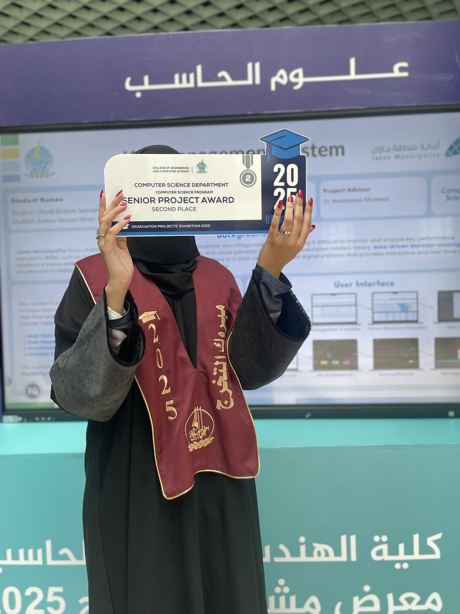 iox0_g's tweet photo. الحمدلله على الختام فزنا بالمركز الثاني لمشاريع التخرج قسم علوم الحاسب كل الشكر للمشرف على مشروعنا د.محمد الحميد على المجهود الي قدمه لنا وتوجيهاته والشكر لأمانة جازان على تعاونهم معنا الحمدلله من قبل ومن بعد ❤️❤️❤️❤️❤️🎓 https://t.co/WuObNNuX1C