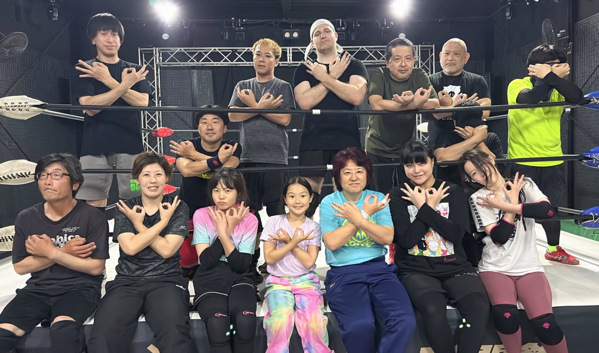 Ignite＆hotシュシュプロレス教室でした。
スパーリングと受け身を中心に濃い練習が出来ました🔥
また来週も頑張りましょう！
#Ignite