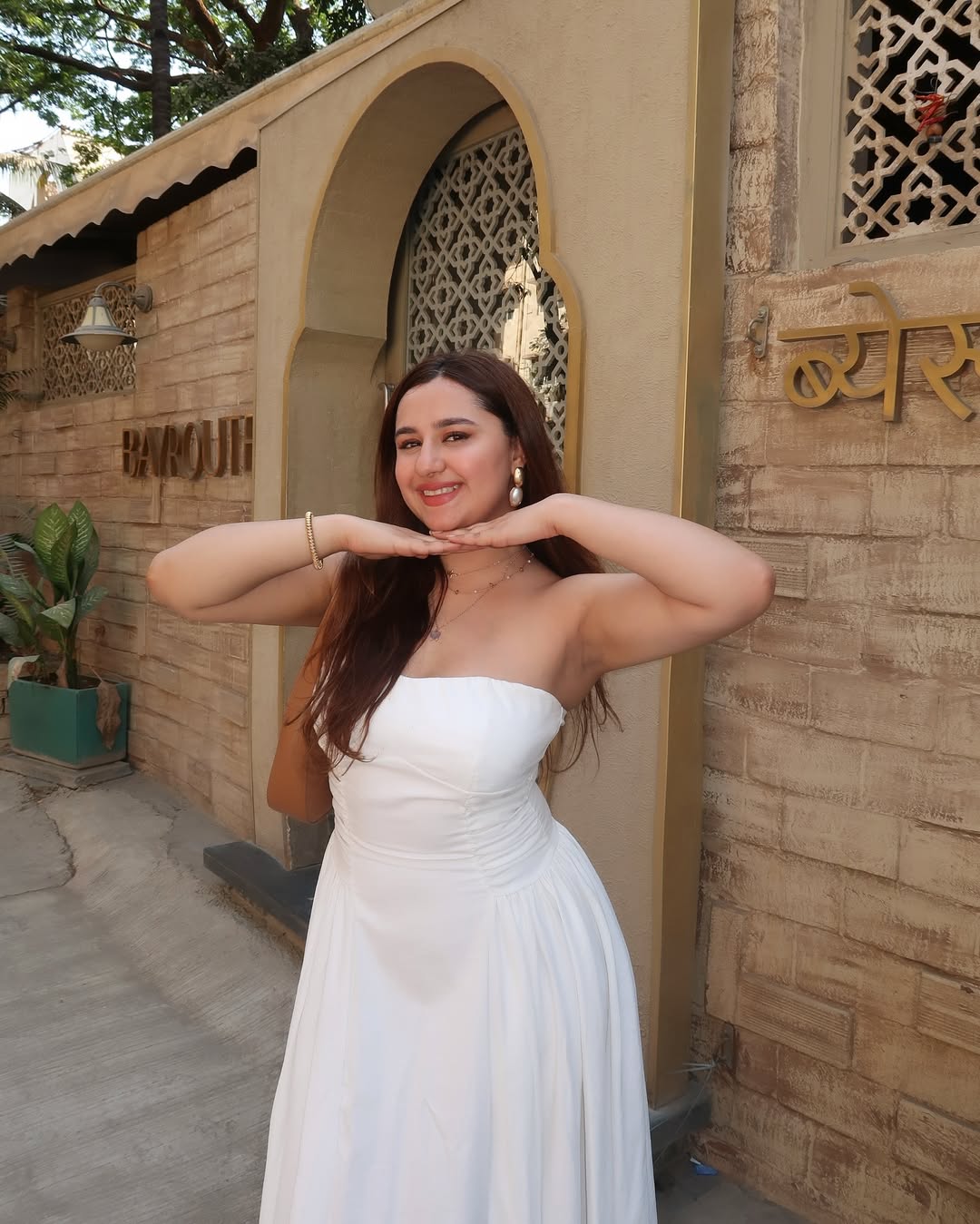 Gq_LASDaoAAACXY?format=jpg&name=large