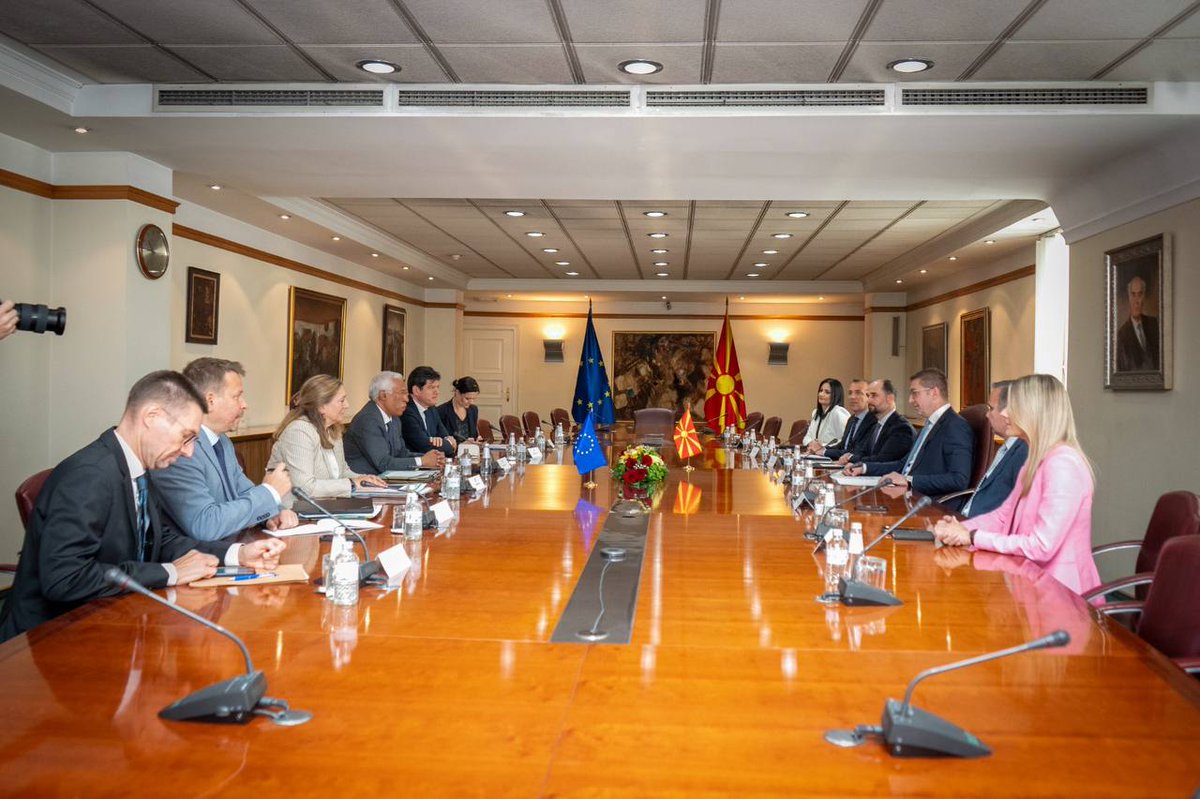 Денес Скопје е домаќин на значајна посета,  претседателот на Европскиот совет, господинот <a href="/eucopresident/">António Costa</a>. 

Оваа посета е потврда на европската перспектива на Македонија и на Западниот Балкан. Како премиер, ја пренесов нашата јасна заложба за европскиот пат, со почит кон нашиот