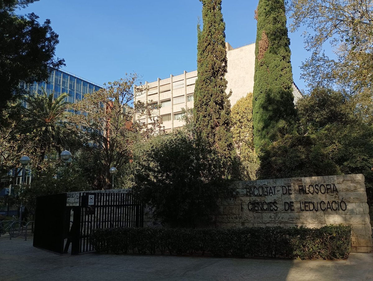 La VI edición del Congreso internacional de Innovación Educativa en Filosofía (CiIEF) vuelve a València. ¿Te interesa participar con una comunicación o asistir a debates?

Aquí dejo los datos del CfA: rief.blogs.uv.es/2025/05/08/rec…

Y, si tienes alguna duda o pregunta, aquí estamos. :)