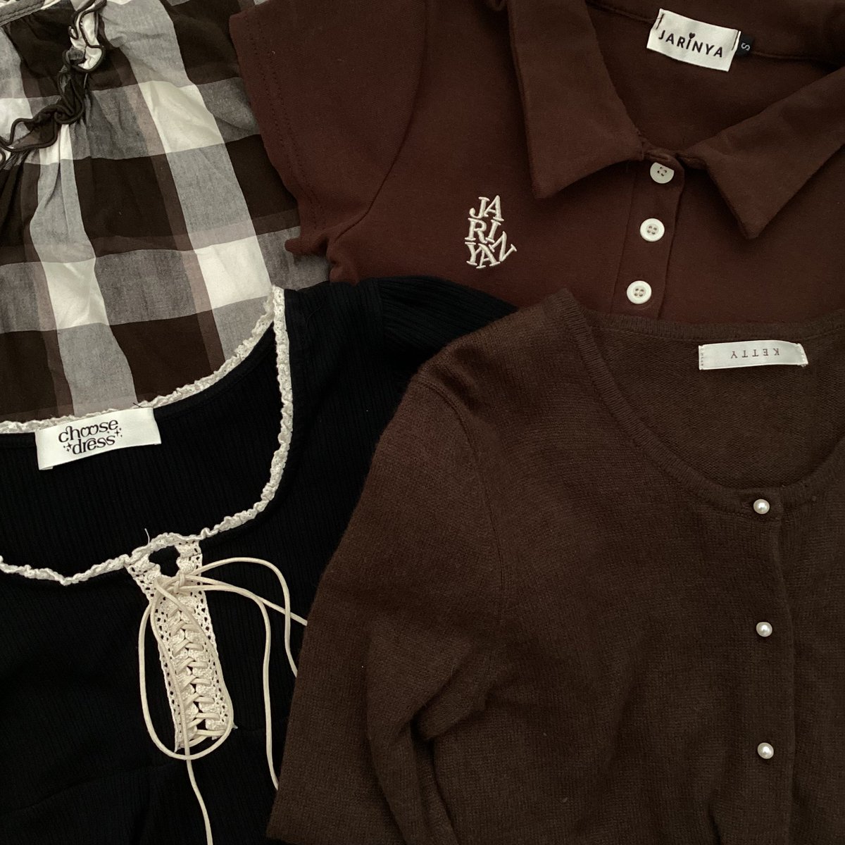 ttweetieskiss_'s tweet image. ⋆˚ʚɞ รอบนี้มาปล่อยเสื้อผ้างานเก็บของเค้าเอง

 ꒰Cintages stylist mon2sun choosedress คาดิแกน꒱

ลง Fri 16/05 20.00น. ✿˚ ༘ ⋆｡˚
Shipping 50.- ปัก+รี 45.- 🛒 

#ส่งต่อ #ส่งต่อเสื้อผ้า #ส่งต่อเสื้อผ้ามือ2 #เสื้อผ้ามือสองสภาพดี #stylistshop #cintageshop #โล๊ะตู้ #โล๊ะตู้เสื้อผ้า