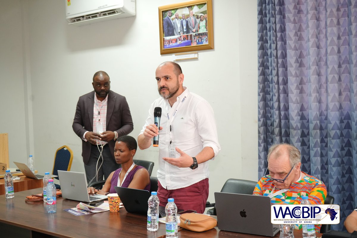 WACCBIP (@waccbip_ug) on Twitter photo A dynamic session at #CANatWACCBIP as we hear from two champions of research capacity building:
🔹 Prince Adjei of <a href="/info_TGHN/">The Global Health Network</a> highlights how globally connected Communities of Practice are closing the research equity gap—transferring know-how across diseases, disciplines, and A dynamic session at #CANatWACCBIP as we hear from two champions of research capacity building:
🔹 Prince Adjei of <a href="/info_TGHN/">The Global Health Network</a> highlights how globally connected Communities of Practice are closing the research equity gap—transferring know-how across diseases, disciplines, and