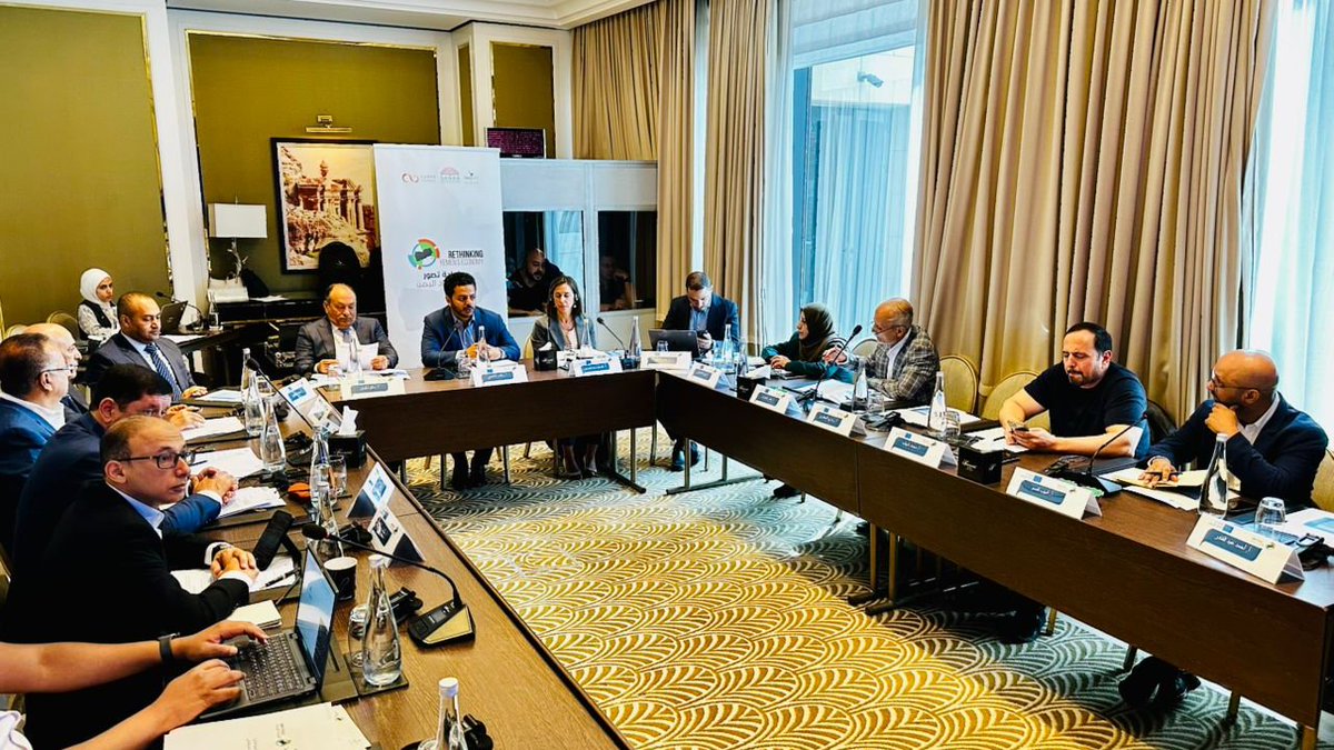 تشرفت البعثة باستضافة نقاش مثمر حول الشراكة مع منظمة التجارة العالمية وذلك مع نائب وزير التجارة والصناعة سالم سلمان والقطاع اليمني الخاص والشركاء الدوليين. نظم النقاش ديب روتس ضمن #إعادة تصور اقتصاد اليمن ورواد التنمية في اليمن. (1/2)