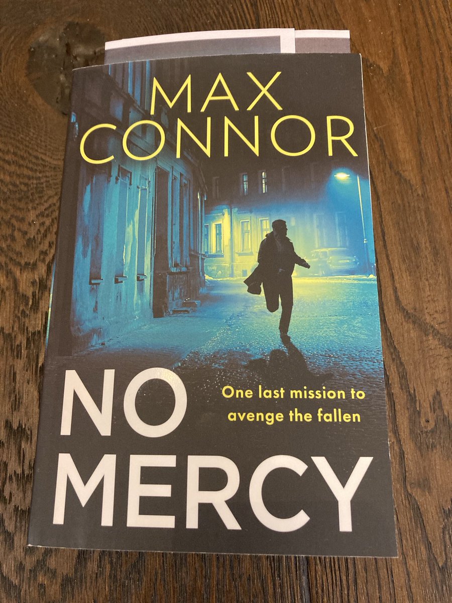 fionamsharp's tweet photo. Book post. Thank you @HQstories @HarperInsider @neillancaster66 #MaxConnor #NoMercy https://t.co/CZXrUS5CTA