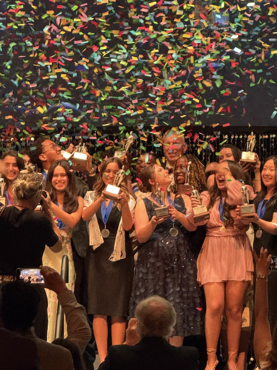 South Miami Senior High tweet media