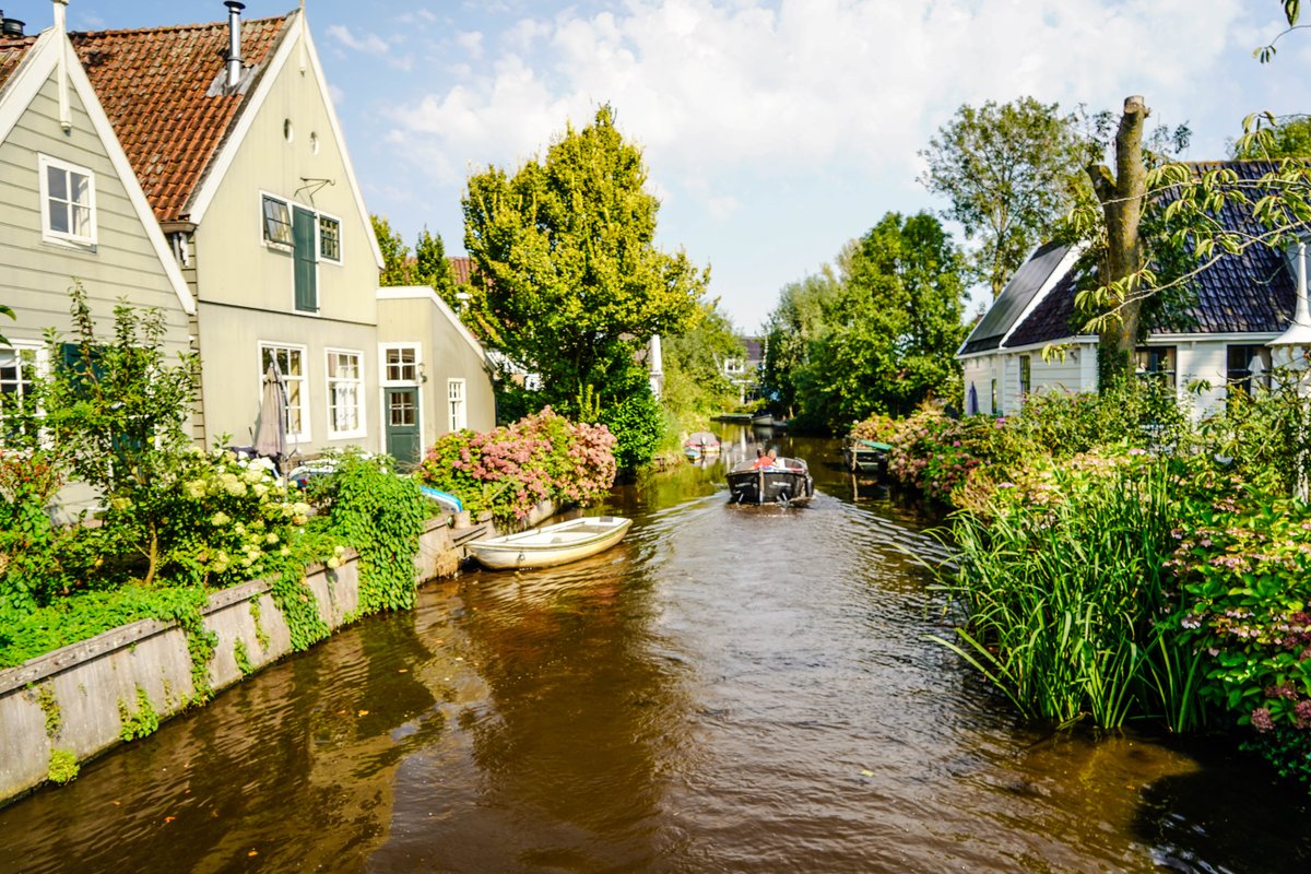 Belangrijke mijlpaal bereikt voor woningbouwproject KEBO-locatie in Broek in Waterland

Lees het bericht op onze website: bit.ly/4j6iTga 

#Woningbouw #nieuwbouw #BroekinWaterland #koopwoningen #hsbbouw #debouwmaakthet