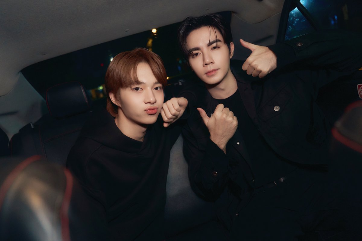 TheNextPrinceTH's tweet photo. Behind The Scenes “ข้ามฟ้าเคียงเธอ The Next Prince Series EP.2” 👑

สามารถรับชมได้แล้วตอนนี้ที่ iQIYI : https://t.co/e81SGAm9v8 ตอนนี้เลย! 🎬✨️

THE NEXT PRINCE EPISODE2 
#TheNextPrinceEP2
#ข้ามฟ้าเคียงเธอSeries
#TheNextPrince 
#MandeeWork https://t.co/mL4m08Fudd