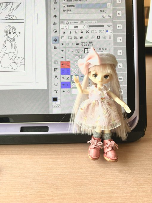 〜〜ウィッグ練習してはダメダメなゴミを生み出す日記〜〜(ちょっとマシになった) 