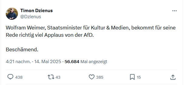 FRottweiler's tweet photo. Satire:
Der Staffelstab für das infantilste MdB wurde erfolgreich von #Feaster an #Dzienus weiter gegeben.
Team #Grün wirkt! https://t.co/q2gorSBaC1