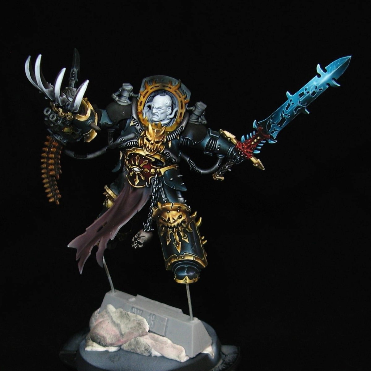 kpminis's tweet image. Early WIP of Abaddon the Despoiler: how do you like the progress so far?
.
#PaintingWarhammer #WarhammerCommunity