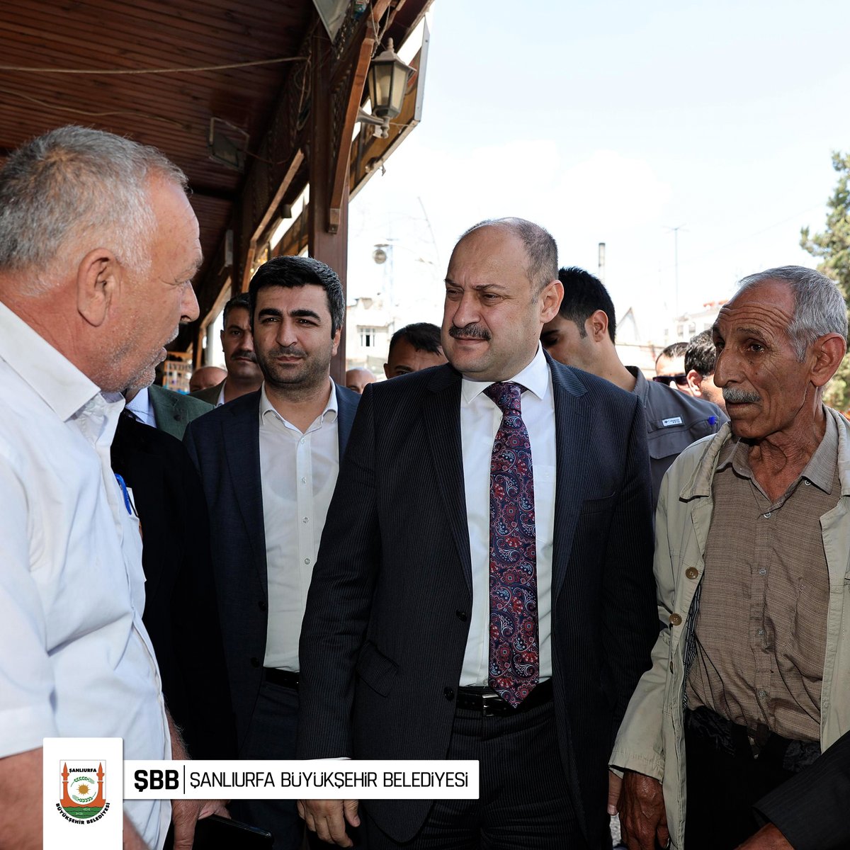 Gönülden Gönüle, Hep Birlikte Suruç’ta!

Büyükşehir Belediye Başkanımız Mehmet Kasım Gülpınar, Suruç Belediye Başkanımız Ayten Kaya ve meclis üyelerimizle birlikte Suruçlu hemşehrilerimiz ve esnafımızla bir araya geldik.

Güler yüzler, samimi sohbetler ve sıcak karşılamalarla