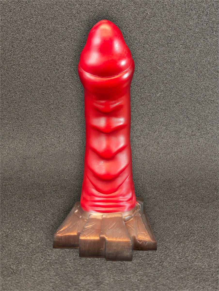 A few more shots of our newest addition, Jabor! At some point we HAVE to get detail shots of the base, because we put all sorts of fun little carvings into the wood.