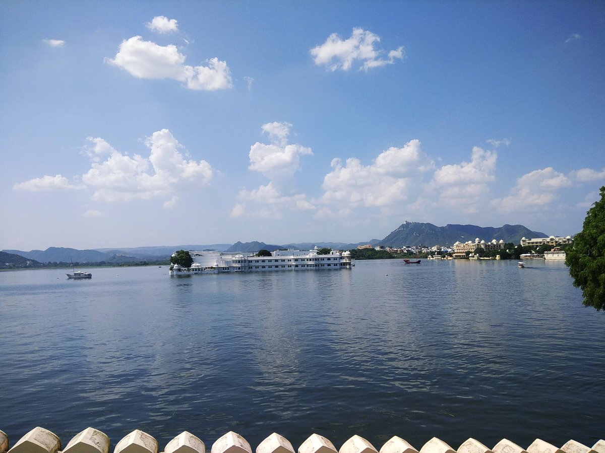 Bhuvan_RJ46's tweet image. Glimps of Beautiful Rajasthan 😍
#FramesOfIndia

Thanks @LavaMobile for this opportunity 🙌

#ShotOnAGNI3
#ContestAlert