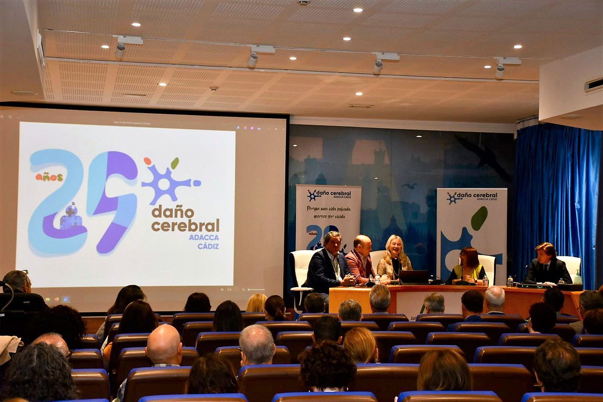HospitalPuertadelMar (@hupmcadiz) on Twitter photo La delegada del Gobierno de la Junta de Andalucía en la provincia de Cádiz, Mercedes Colombo, ha inaugurado esta mañana en el Hospital Universitario Puerta del Mar de Cádiz las III Jornadas que organiza <a href="/Adacca1/">Daño Cerebral Adacca Cádiz</a> bajo el nombre '25 años comprometidos con el daño cerebral adquirido La delegada del Gobierno de la Junta de Andalucía en la provincia de Cádiz, Mercedes Colombo, ha inaugurado esta mañana en el Hospital Universitario Puerta del Mar de Cádiz las III Jornadas que organiza <a href="/Adacca1/">Daño Cerebral Adacca Cádiz</a> bajo el nombre '25 años comprometidos con el daño cerebral adquirido