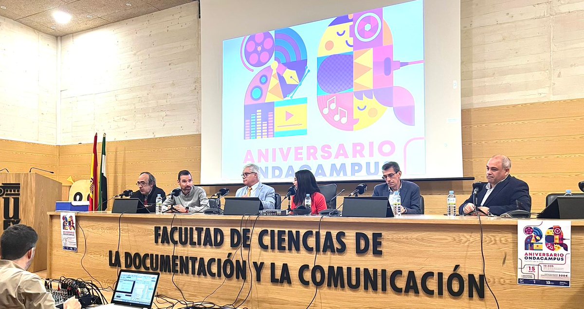 UEx (@infouex) on Twitter photo 📻<a href="/OndaCampus/">OndaCampus</a> celebra su XX aniversario
✅La radio televisión de la UEx conmemora sus 20 años en activo con un programa de radio especial
ℹ️comunicacion.unex.es/2025/05/15/ond…
<a href="/UExDivulga/">Cultura Científica UEx</a> <a href="/FUEx_fundacion/">FUEx (Fundación Universidad-Sociedad de la UEx)</a> <a href="/indocavuex/">Facultad CC Documentación y Comunicación UEx</a> <a href="/_FundacionCB/">Fundación CB</a> 📻<a href="/OndaCampus/">OndaCampus</a> celebra su XX aniversario
✅La radio televisión de la UEx conmemora sus 20 años en activo con un programa de radio especial
ℹ️comunicacion.unex.es/2025/05/15/ond…
<a href="/UExDivulga/">Cultura Científica UEx</a> <a href="/FUEx_fundacion/">FUEx (Fundación Universidad-Sociedad de la UEx)</a> <a href="/indocavuex/">Facultad CC Documentación y Comunicación UEx</a> <a href="/_FundacionCB/">Fundación CB</a>