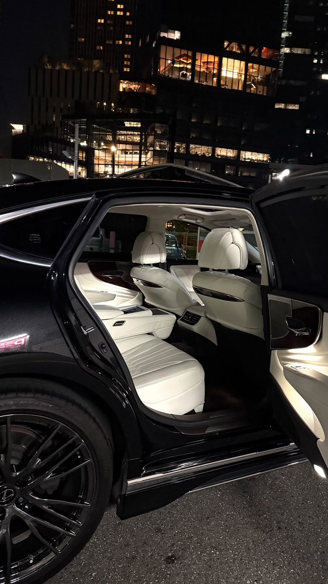 【固定】

LEXUS LS500 versionL AWD

白革
モデリスタフルエアロ
モデリスタ鍛造21インチホイール
アウタースライドムーンルーフ
マークレビンソンリファレンス3Dサウンド