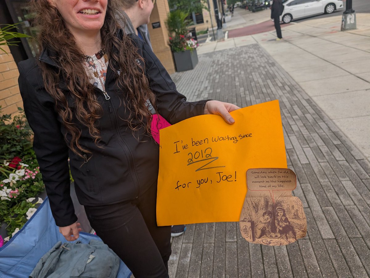 Good morning from the new Trader Joe's <a href="/TJoesOfficial/">Trader Joe's</a> opening in Edgewood today near Brookland metro station.

<a href="/ANC5F/">ANC 5F</a> , especially <a href="/Aru5F02/">Commissioner Aru Sahni (5F02)</a> , worked hard to get this grocery store open with licenses approved in record time.

The line started forming at 6:30 for the 9am opening!