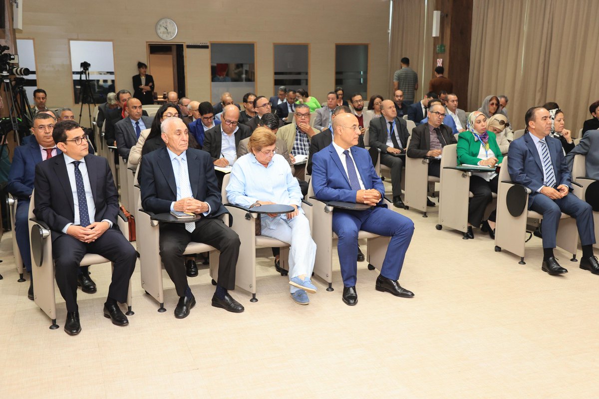 نظم المجلس (CESE)، يوم الأربعاء 14 ماي 2025 بمقره بالرباط، لقاءً تواصلياً لتقديم مخرجات رأيه حول موضوع: " الفلاحة العائلية الصغيرة والمتوسطة: من أجل مقاربة أكثرَ ملاءمَةً، مبتكَرَة، دامِجَة، مستدامة، وذاتِ بُعْدٍ ترابي".
🔎 للإطلاع على الرأي :
bit.ly/3GU1DNX