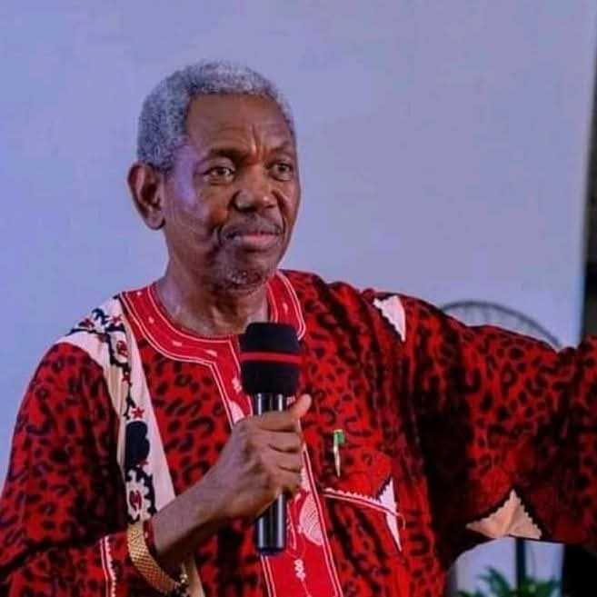 A TRUE LIFE STORY|| BRO GBILE AKANNI 

It had been a bad week for me. Things were seriously falling apart. A sister had approached me and said, Bro, you are growing thin, what is the problem. I smiled and covered it up. After the fellowship, another sister rushed to ask me.