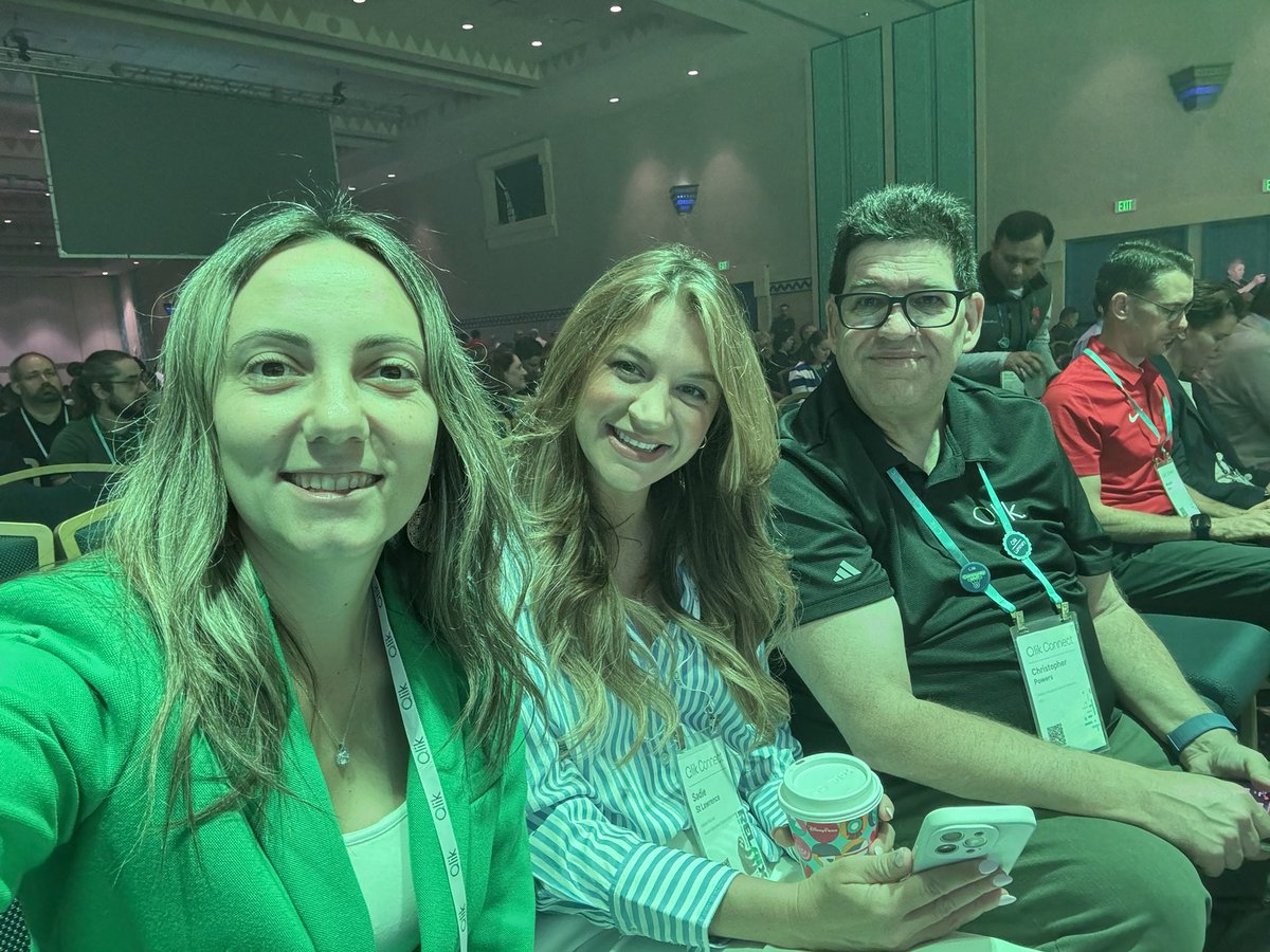 Kate Strachnyi ('DATAcated') (@datacated_) on Twitter photo Waiting for keynotes day 2 <a href="/qlik/">Qlik</a>  #qlikconnect Waiting for keynotes day 2 <a href="/qlik/">Qlik</a>  #qlikconnect