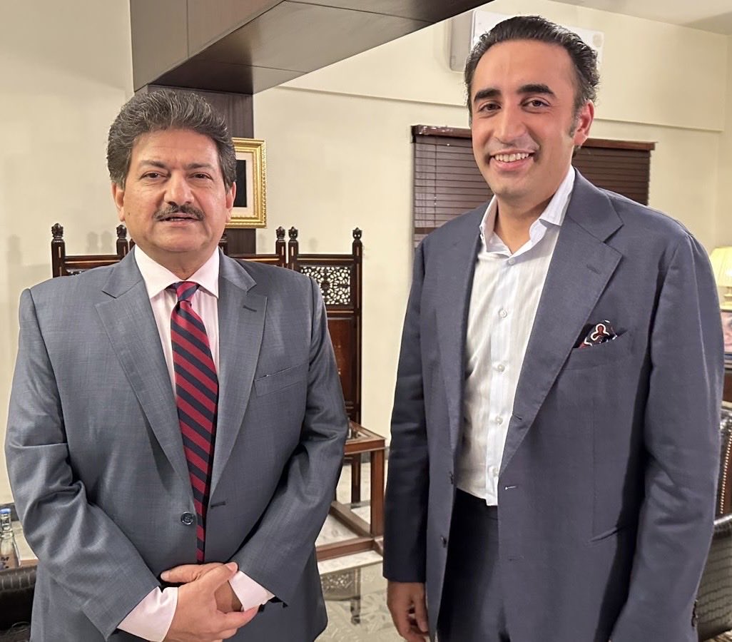 Hamid Mir حامد میر (@hamidmirpak) on Twitter photo How can an India-Pakistan ceasefire turn into a meaningful dialogue? Do we need an internal ceasefire among political forces of Pakistan after a ceasefire with India? Watch a candid discussion with <a href="/BBhuttoZardari/">BilawalBhuttoZardari</a> in #CapitalTalk tonight on <a href="/geonews_urdu/">Geo News Urdu</a> at 8 pm How can an India-Pakistan ceasefire turn into a meaningful dialogue? Do we need an internal ceasefire among political forces of Pakistan after a ceasefire with India? Watch a candid discussion with <a href="/BBhuttoZardari/">BilawalBhuttoZardari</a> in #CapitalTalk tonight on <a href="/geonews_urdu/">Geo News Urdu</a> at 8 pm