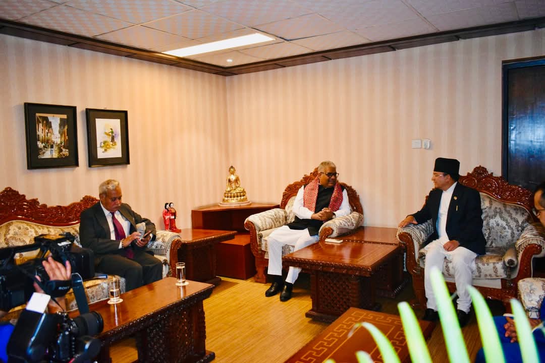 Ain Bahadur Shahi ( ऐन बहादुर शाही ) (@ain_shahi) on Twitter photo भारत सरकारका वातावरण, वन तथा जलवायु परिवर्तन मन्त्री श्री <a href="/byadavbjp/">Bhupender Yadav</a>
जीलाई त्रिभुवन अन्तराष्ट्रीय बिमानस्थलमा स्वागत गरेको छु । सगरमाथा संवादमा सहभागी हुन भारतीय प्रतिनिधि मण्डलको नेतृत्व गर्दै नेपाल भ्रमणमा आउनु भएकोमा हार्दिक स्वागत गर्दछु ! संवाद २ देखी ४ गतेसम्म सुरू हुदैंछ । भारत सरकारका वातावरण, वन तथा जलवायु परिवर्तन मन्त्री श्री <a href="/byadavbjp/">Bhupender Yadav</a>
जीलाई त्रिभुवन अन्तराष्ट्रीय बिमानस्थलमा स्वागत गरेको छु । सगरमाथा संवादमा सहभागी हुन भारतीय प्रतिनिधि मण्डलको नेतृत्व गर्दै नेपाल भ्रमणमा आउनु भएकोमा हार्दिक स्वागत गर्दछु ! संवाद २ देखी ४ गतेसम्म सुरू हुदैंछ ।