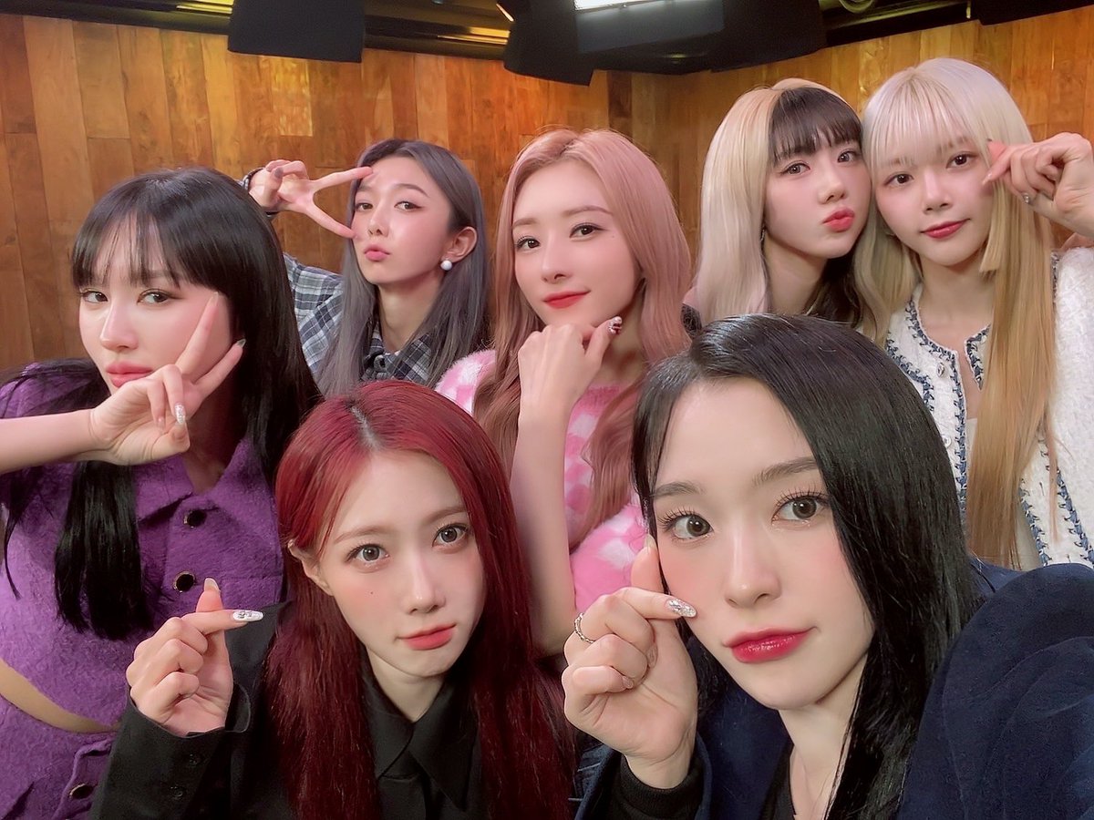 𝐃RΣΔ𝑀ΣRS. ︎✺ tweet media