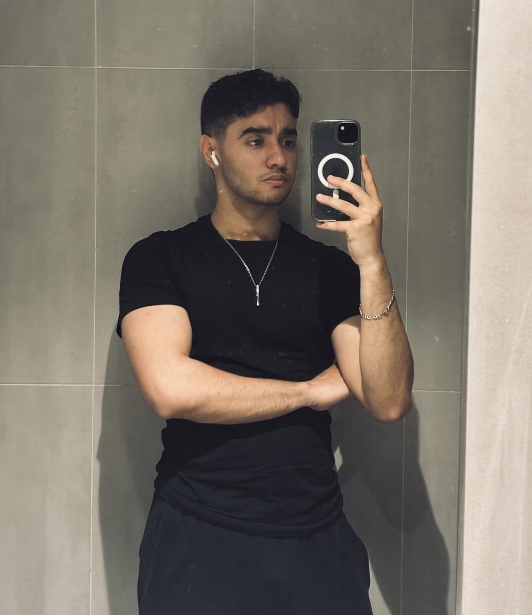 Black is still the only color I own fr