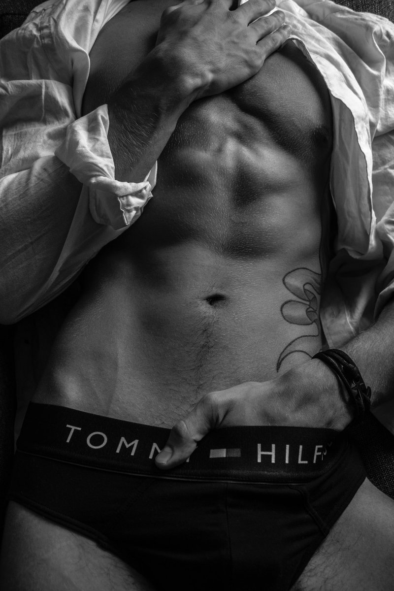 itboydevan's tweet photo. Tommy Hilfiger It boy :) https://t.co/CM6LAUTLVH