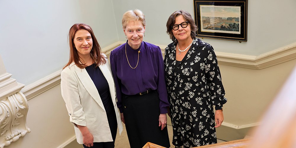TLRHub's tweet image. 🎶We’re delighted to announce the launch of the O’Mahony Visiting Research Fellowship in Music.

This new three-month funded fellowship will be awarded annually to support outstanding music and music-related research.🎼

💡Learn more: tcd.ie/trinitylongroo…

#HubMatters