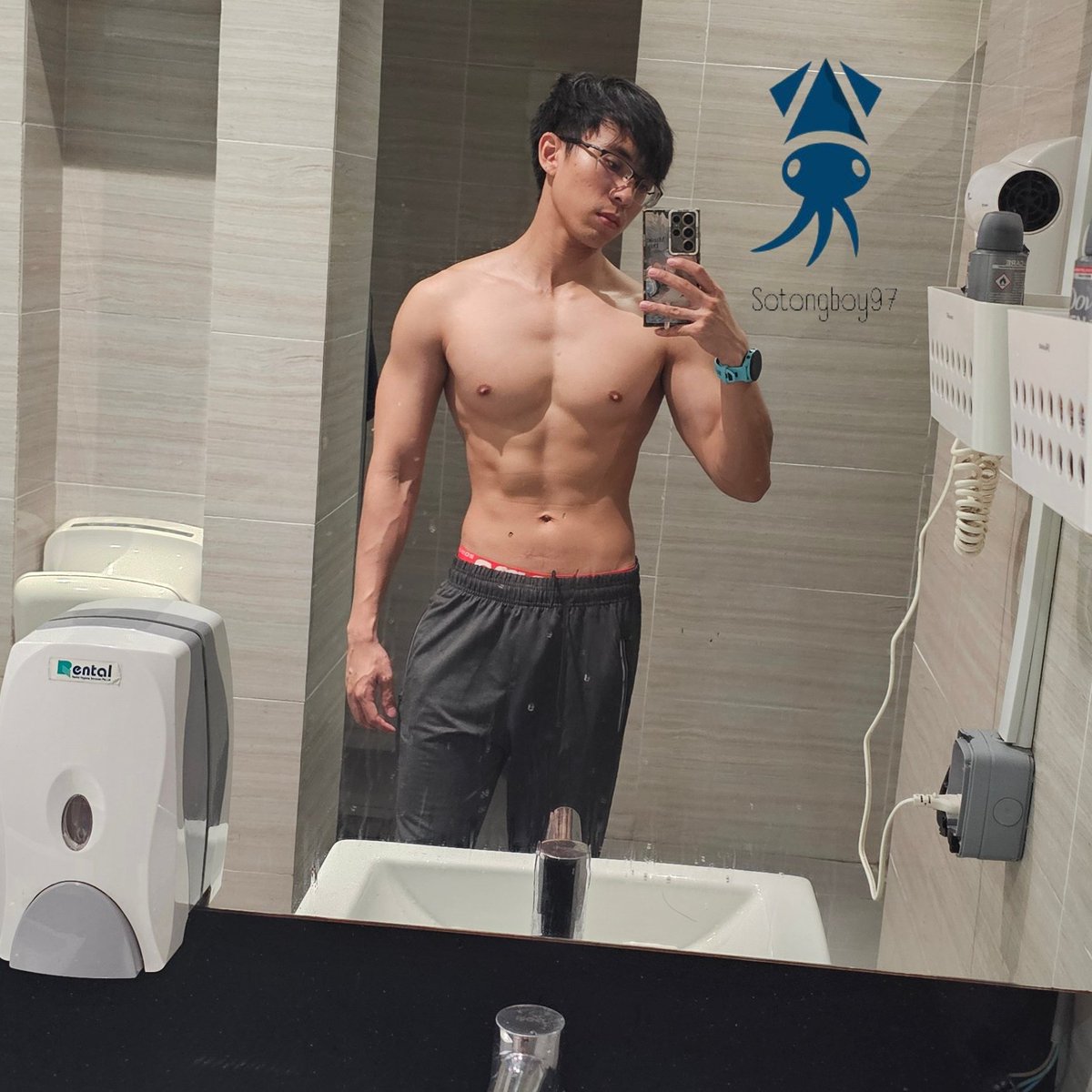 sotongboy97's tweet photo. Muscles pls grow faster 🙏 https://t.co/pUxVkjSjRY