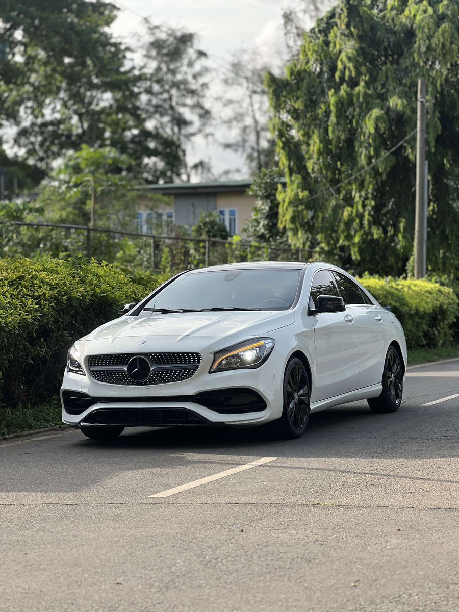 Transportoire's tweet photo. Naija Used CLA 250
Clean Interiors
AC chilling
Reverse Camera
Untouched Engine
Badged 45 but 250

📍Lagos
N14,000,000 https://t.co/H2ppfqN2lL