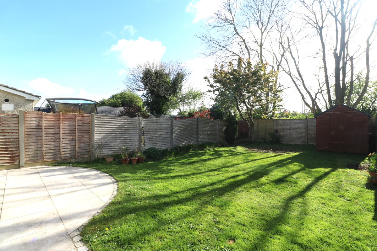 French Estates tweet media