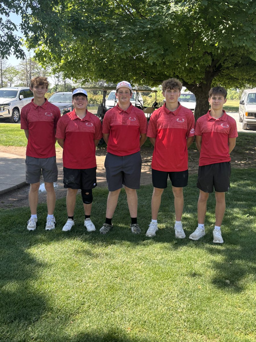 "Congratulations to the Boys JV Golf Team who placed all 5 golfers in the Top 11 at the CPL Tournament yesterday.  Caleb Martin 11th, Carstyn Flores 10th, Hunter Simmons 9th,  Brian Williams 7th, and Cayle Mruk 2nd"