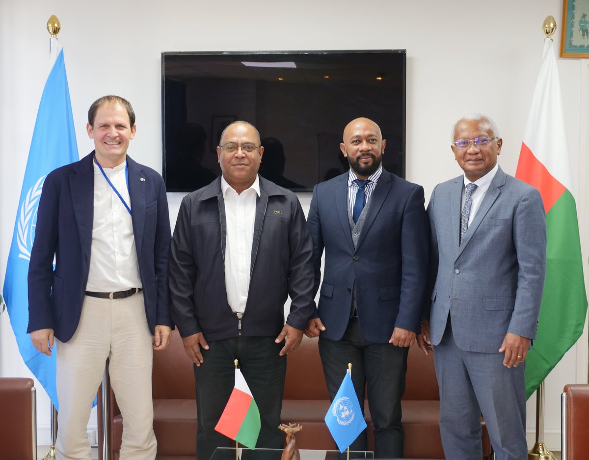 🔵 Coopération CSI–PNUD : mise en œuvre de la SNLCC 2025–2030 en priorité. 
Rencontre entre le CSI et le PNUD pour renforcer la Lutte contre la Corruption à Madagascar. Le PNUD a réaffirmé leur engagement aux côtés du CSI et du SAC à Madagascar pour la mise en œuvre de la SNLCC.