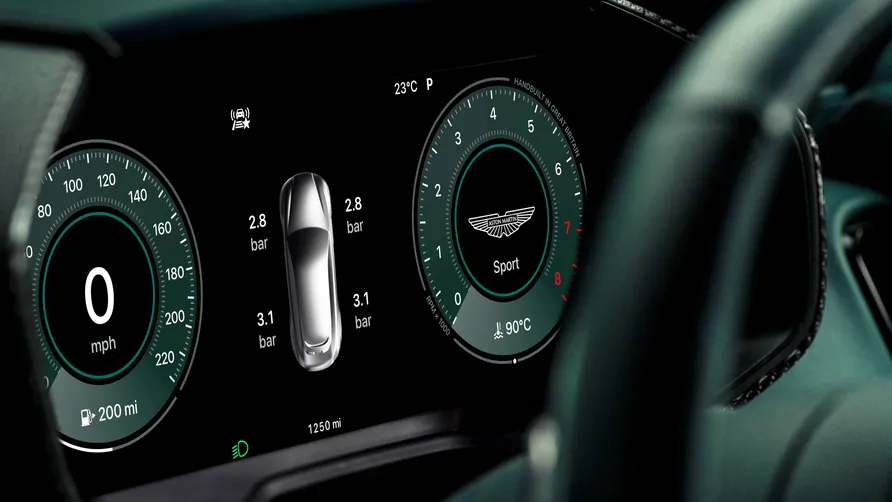 LeakerApple's tweet photo. Apple's new CarPlay Ultra is INSANE https://t.co/6aELuZVyFZ