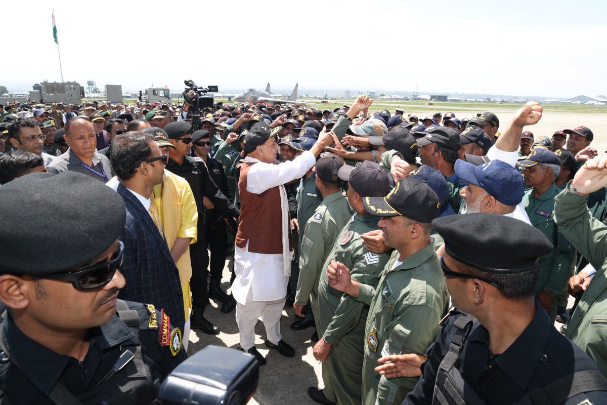 During my Srinagar visit today, I got the opportunity to interact with our valiant Air Warriors. 

Immensely proud of their unwavering courage and commitment during #OperationSindoor. Their resolve and preparedness exemplify India’s capabilities. Bharat Mata ki Jai!