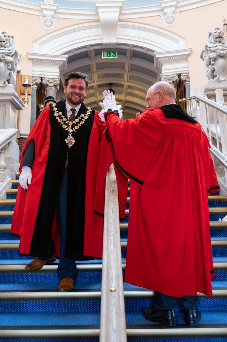 We extend our heartfelt thanks to Kevin Tillett, the former Mayor of Hereford, for his dedication and service over the past year. We also warmly welcome Daniel Powell as the new Mayor of Hereford the youngest in our city’s history!
#herefordcitycouncil #Mayor2025 #herefordmayor