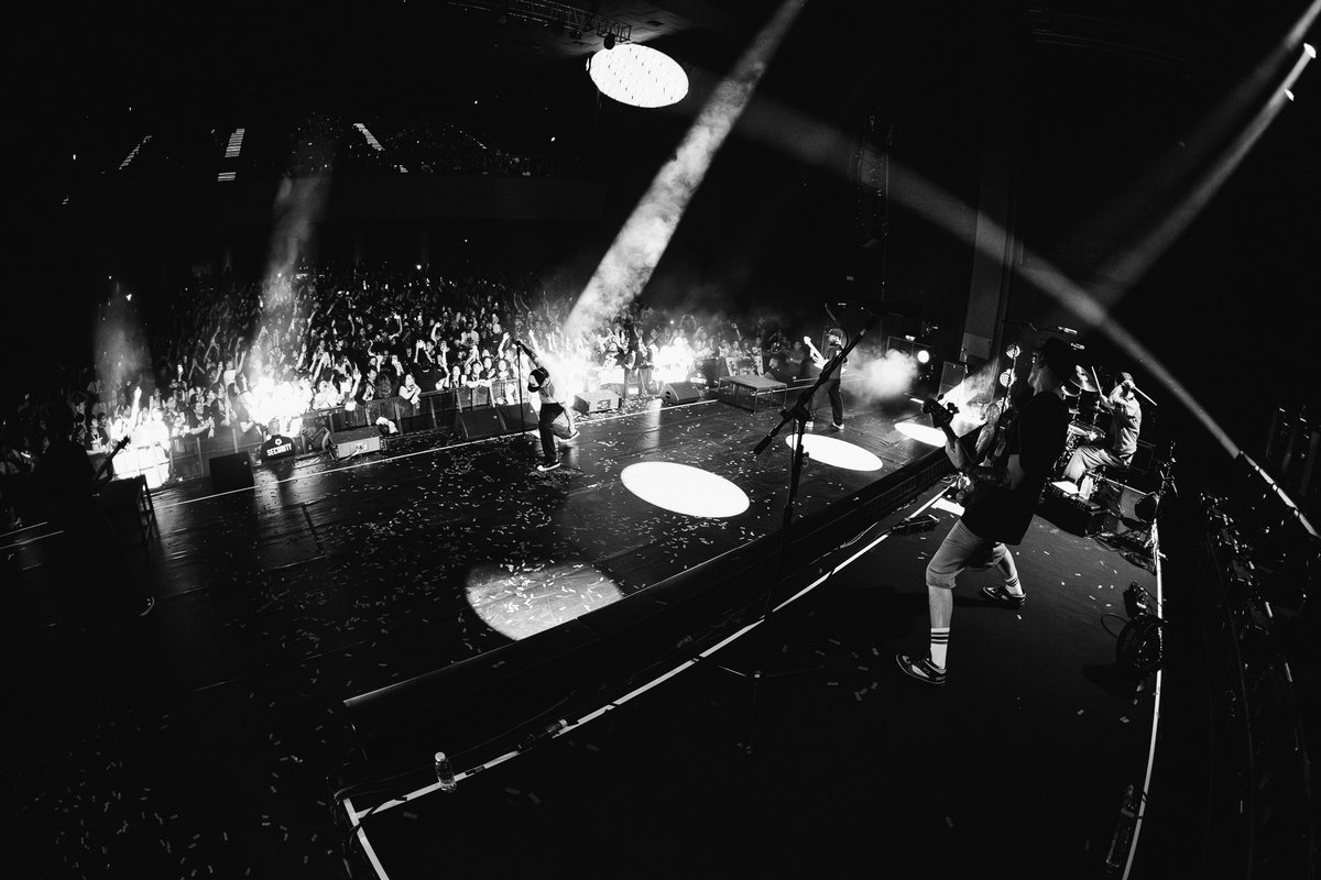 Neck Deep tweet media