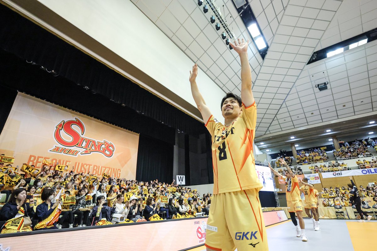 ／
2024-25 SEASON REVIEW🏐
STINGS 一問一答🐝💨💨💨
＼

#関田誠大 選手編🐝

Q. 今シーズン、自身のベストプレーは?
A. Cクイック

Q. 今シーズンをひと言で表すと?
A. 銀メダル

Q. 来シーズンに向けて決意をひと言！
A. とりあえず休みます。

Q. ファンの皆さまへメッセージ
A.