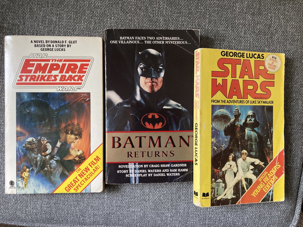 jay28_fact's tweet image. Absolute charity find, couldn’t resist…. #cancerresearch #bargain #suchanerd #batman #starwars