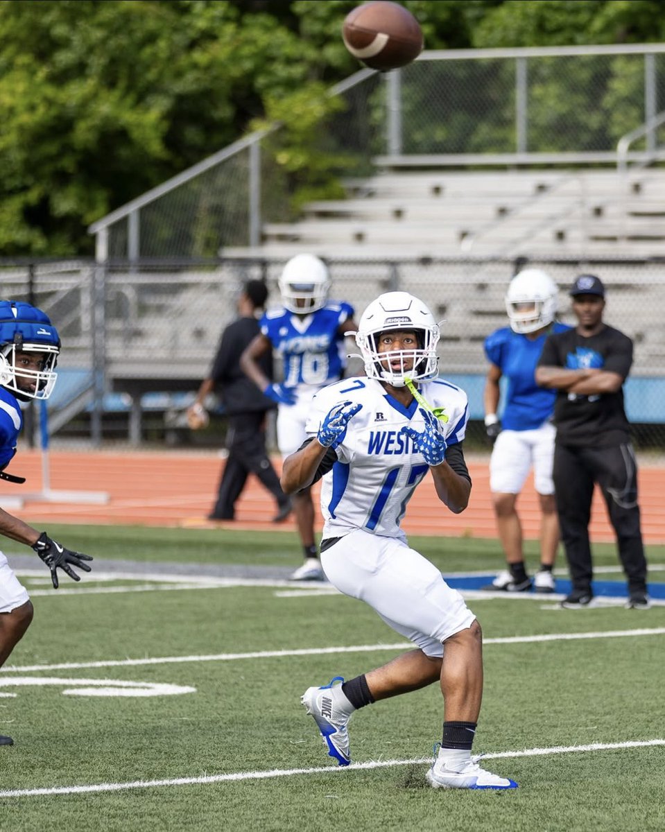 GAMEDAY‼️🥶🦁

2025 Spring Football Game 

@ Stockbridge High School 

7:30 PM 

Ticket Link: gofan.co/event/3609123?…

#ALLIN