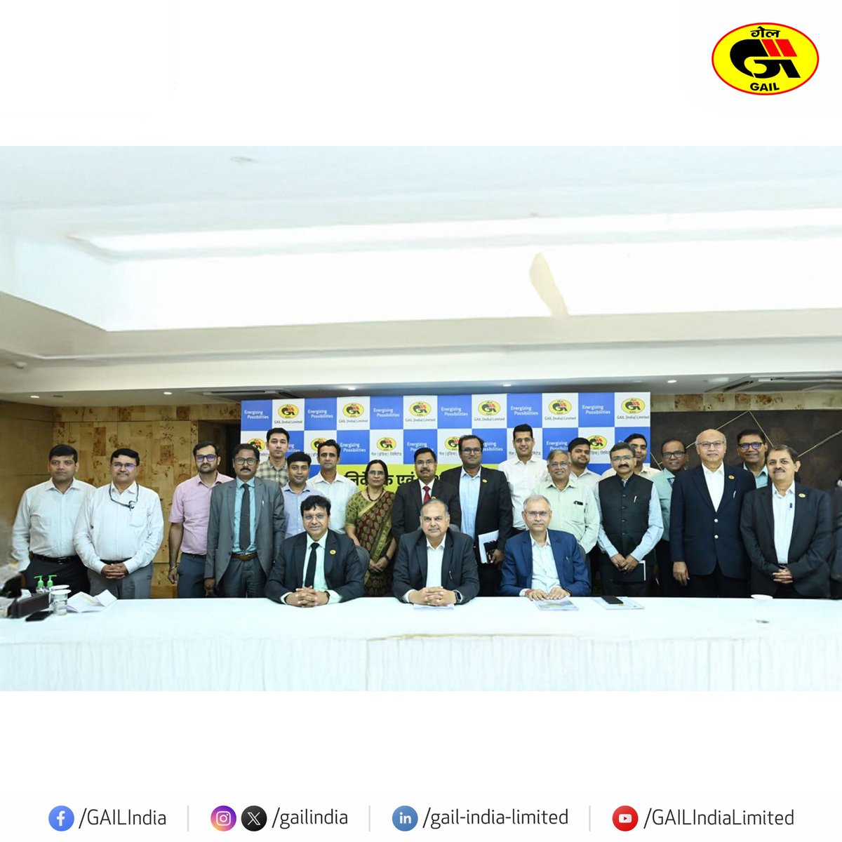 The Investors’ and Analysts’ Meet was held on 14th May 2025 via an online platform. Shri Sandeep Kumar Gupta, Chairman and Managing Director , GAIL, addressed the participants alongside Shri R.K. Jain, Director (Finance), and Shri Sanjay Kumar, Director (Marketing). During the