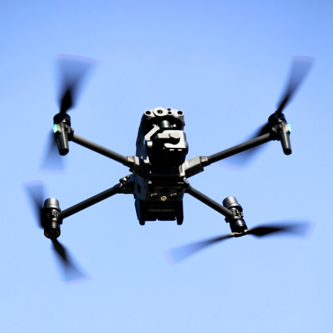 CityKankakee's tweet image. 🚁¡La ciudad de Kankakee está utilizando la tecnología de drones para apoyar la seguridad pública!

Los drones son una herramienta valiosa para el Departamento de Policía de Kankakee. Un paso más para mantener segura a nuestra comunidad.👮‍♂️💙

#Kankakee #PublicSafety #DroneSupport