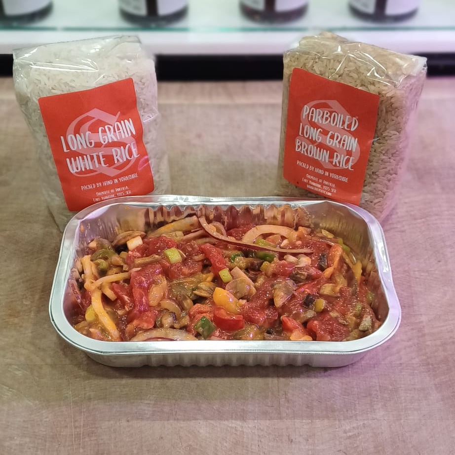 cedarbarn's tweet photo. If you're tight on time and need a speedy, delicious meal for tea, check out these tasty treats from the Farm Shop. 🕰️

Not only do they taste amazing, but they're great value at 3 for £14 too! 🎉

#CedarbarnFarmShop #WhatsForTea #FarmShopPickering #HomeMadeMeals https://t.co/YreIs36Icr